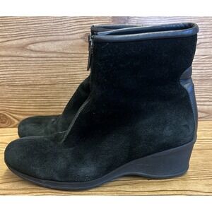 La Canadienne Boots Womens 7.5 M Elizabeth Black Suede Front Zip Ankle Bootie
